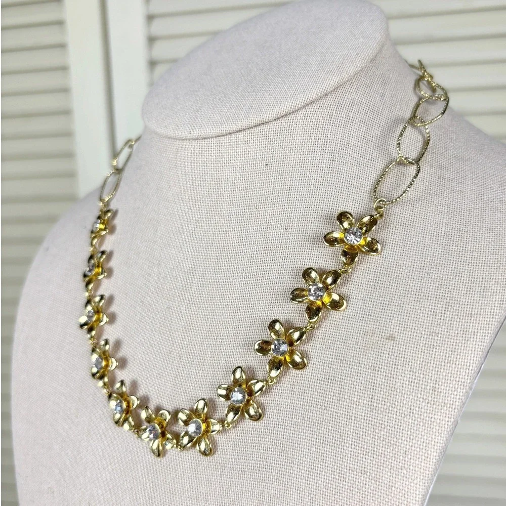 Beautiful‎ Ann Taylor Gold Tone Floral Statement Necklace Rhinestone 90s Vintage